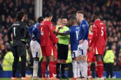 开云体育官方网站-利物浦战胜紧追者，保持继续领先位置