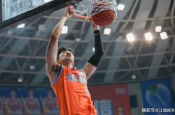 开云官网-立陶宛队在比赛中稳住局面，赢下关键对手