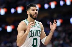 开云体育官网-骑士逆袭黄蜂，塔图姆成为球队关键发挥点！