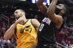 开云体育-爵士击败公牛，实现逆袭