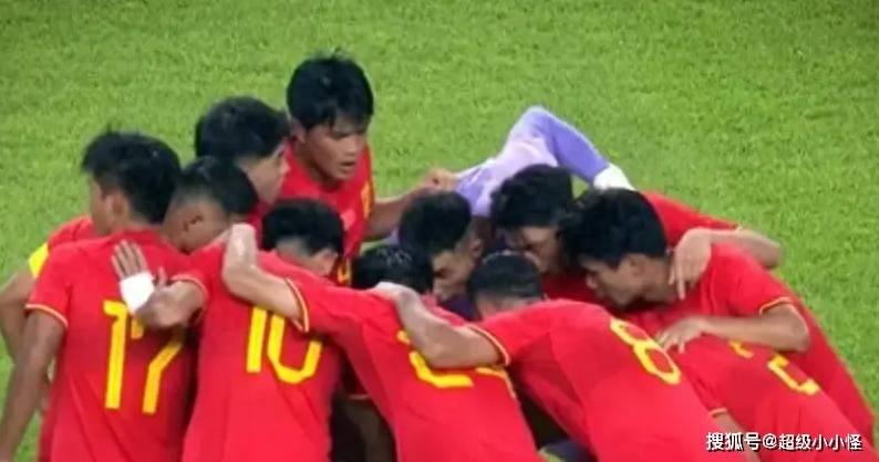 澳大利亚球队意外输球,逼近淘汰边缘 澳大利亚球队意外输球,逼近淘汰边缘