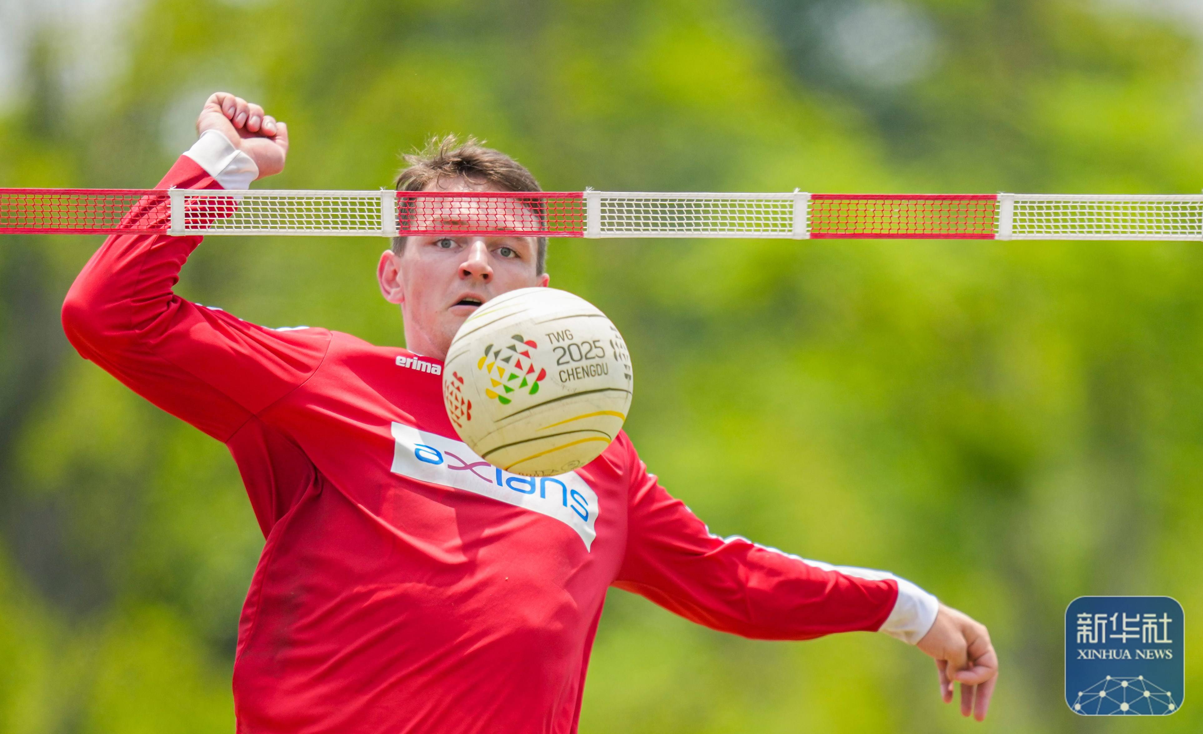 奥地利队喜迎胜利,赢得晋级机遇 奥地利队喜迎胜利,赢得晋级机遇