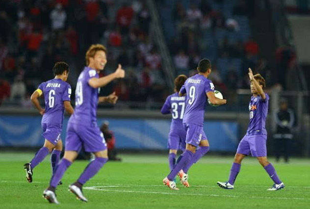 大连一方逆转取胜,广岛三箭遗憾负于 大连一方逆转取胜,广岛三箭遗憾负于